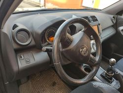 Usata 2011 Toyota RAV4 SUV | 8500 €