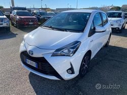 Bianco Usata 2018 Toyota Yaris Hybrid Active Tre volumi | 11.800 € (Buon prezzo)