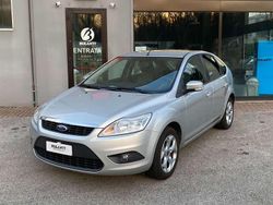 Argento Usata 2009 Ford Focus Titanium Tre volumi | 4600 € (Cara)