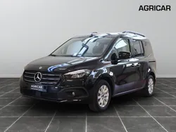 Nero Nuova 2025 Mercedes 180 Tre volumi | 32.822 € (Buon prezzo)