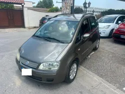 Grigio Usata 2007 Fiat Idea Monovolume | 3300 € (Buon prezzo)