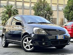 Usata 2004 Toyota Yaris Due volumi | 3500 € (Cara)