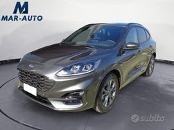 Grigio Usata 2024 Ford Kuga ST-Line SUV | 27.990 € (Buon prezzo)