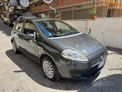 Grigio Usata 2008 Fiat Grande Punto Dynamic Due volumi | 2950 € (Buon prezzo)