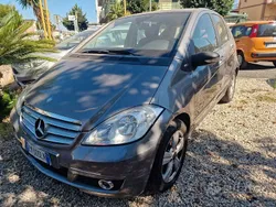 Grigio Usata 2011 Mercedes A180 Premium Tre volumi | 4990 € (Buon prezzo)