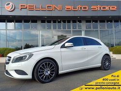 Bianco Usata 2012 Mercedes A180 Tre volumi | 9950 € (Buon prezzo)