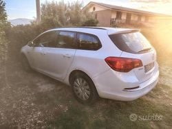 Bianco Usata 2015 Opel Astra Station wagon | 4000 € (Ottimo prezzo)