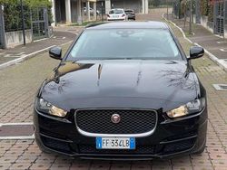 Nero Usata 2016 Jaguar XE Prestige Tre volumi | 9990 € (Ottimo prezzo)