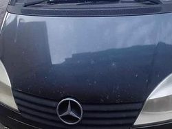 Usata 2003 Mercedes Vaneo Monovolume | 1300 €