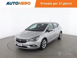 Argento Usata 2019 Opel Astra Dynamic Tre volumi | 10.099 € (Buon prezzo)