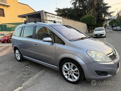 Grigio Usata 2008 Opel Zafira Cosmo Tre volumi | 4800 € (Buon prezzo)