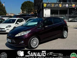 Viola Usata 2010 Ford Fiesta Titanium Due volumi | 4500 € (Buon prezzo)