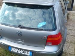Usata 2003 VW Golf IV Tre volumi | 1000 € (Buon prezzo)