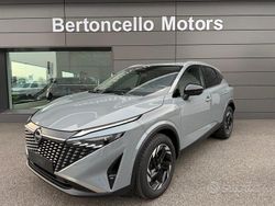 Grigio Nuova 2025 Nissan Qashqai N-Connecta SUV | 31.900 € (Cara)