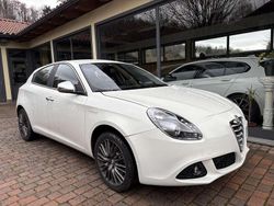 Bianco Usata 2014 Alfa Romeo Giulietta Veloce Tre volumi | 8400 € (Buon prezzo)