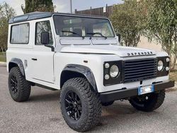 Usata 1990 Land Rover Defender SUV | 17.900 €