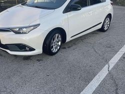 Usata 2016 Toyota Auris Lounge Tre volumi | 10.500 € (Buon prezzo)