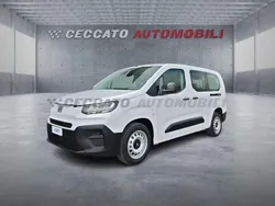 Bianco Nuova 2025 Fiat Doblò Monovolume | 22.335 €