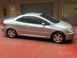 Grigio Usata 2007 Peugeot 307 CC Cabrio | 2000 € (Super prezzo)