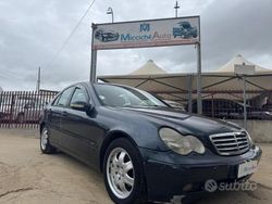 Blu Usata 2003 Mercedes C220 Elegance Tre volumi | 1490 € (Buon prezzo)