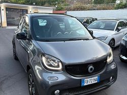 Grigio Usata 2015 Smart ForFour Due volumi | 9900 € (Cara)