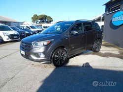 Nero Usata 2017 Ford Kuga ST SUV | 11.950 € (Ottimo prezzo)