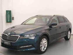 Blu/azzurro Usata 2024 Skoda Superb Executive Station wagon | 32.500 € (Buon prezzo)