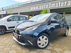 Blu Usata 2016 Toyota Aygo Due volumi | 10.900 € (Buon prezzo)