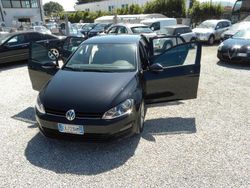 Nero Usata 2015 VW Golf VII Comfortline Tre volumi | 9990 € (Buon prezzo)
