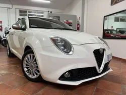 Bianco Usata 2016 Alfa Romeo MiTo Super Due volumi | 7900 € (Buon prezzo)