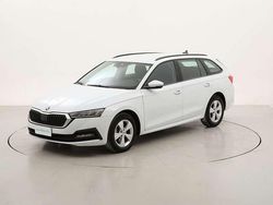 Bianco Usata 2020 Skoda Octavia Executive Station wagon | 15.490 € (Buon prezzo)