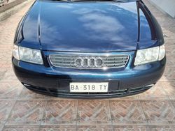 Blu Usata 1998 Audi A3 Attraction Tre volumi | 3500 € (Molto cara)