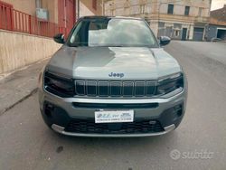 Grigio Usata 2024 Jeep Avenger Summit SUV | 22.900 € (Buon prezzo)
