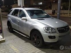 Usata 2010 Mercedes ML320 SUV | 5500 € (Buon prezzo)