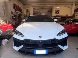 Bianco Nuova 2025 Lamborghini Urus SUV | 348.000 €