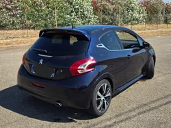 Usata 2013 Peugeot 208 GT-line Due volumi | 4300 € (Buon prezzo)