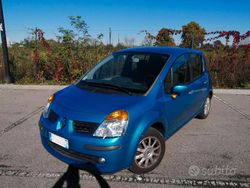 Blu/azzurro Usata 2004 Renault Modus Privilege Monovolume | 2900 € (Buon prezzo)