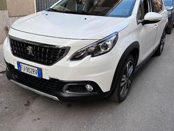 Usata 2017 Peugeot 2008 SUV | 11.500 € (Cara)