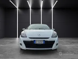 Usata 2010 Renault Clio III Due volumi | 2900 € (Buon prezzo)