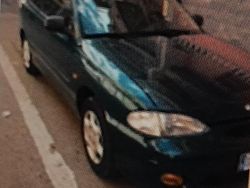 Verde Usata 1998 Hyundai Accent Due volumi | 1500 €