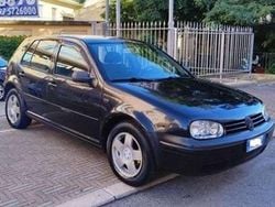 Nero Usata 2000 VW Golf IV Tre volumi | 1650 € (Ottimo prezzo)