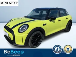 Giallo metallizzato Usata 2023 Mini Cooper Classic Due volumi | 26.000 € (Buon prezzo)