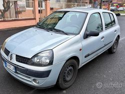 Grigio Usata 2002 Renault Clio II Due volumi | 1500 € (Buon prezzo)