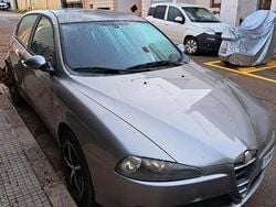 Usata 2005 Alfa Romeo 147 Due volumi | 500 € (Ottimo prezzo)