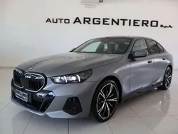 Frozen deep grey opaco Usata 2024 BMW 520 M Sport Tre volumi | 58.800 € (Buon prezzo)