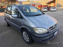 Grigio Usata 2003 Opel Zafira Monovolume | 1550 € (Buon prezzo)