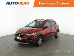 Rosso Usata 2022 Dacia Sandero Comfort Tre volumi | 13.299 € (Buon prezzo)