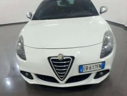 Bianco Usata 2010 Alfa Romeo Giulietta Progression Tre volumi | 4800 € (Buon prezzo)
