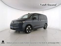 Starlight blue metallizzato Usata 2025 VW Multivan Style Furgone | 56.475 € (Super prezzo)