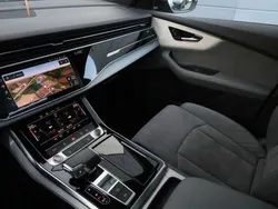 Blu/azzurro Usata 2021 Audi Q8 SUV | 48.000 € (Buon prezzo)
